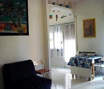 Girasolereale Ostia Beach Rom